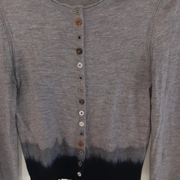 Yigal Azrouel 100% CASHMERE cardigan. Size Medium. Gray.